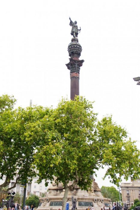 j2 - monument a colom